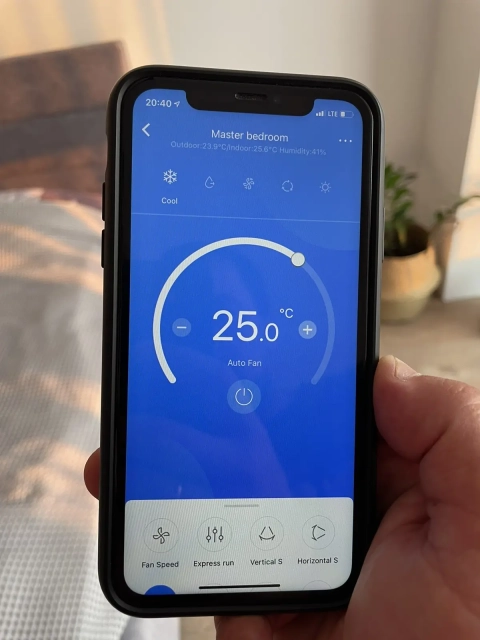 Кондиционер MIDEA Серии BREEZLESS - 27