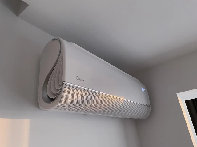 Кондиционер MIDEA Серии BREEZLESS - 11
