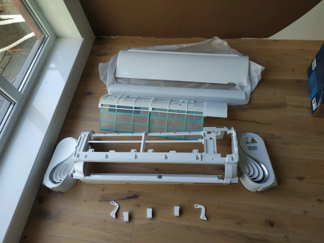Кондиционер MIDEA Серии BREEZLESS - 21