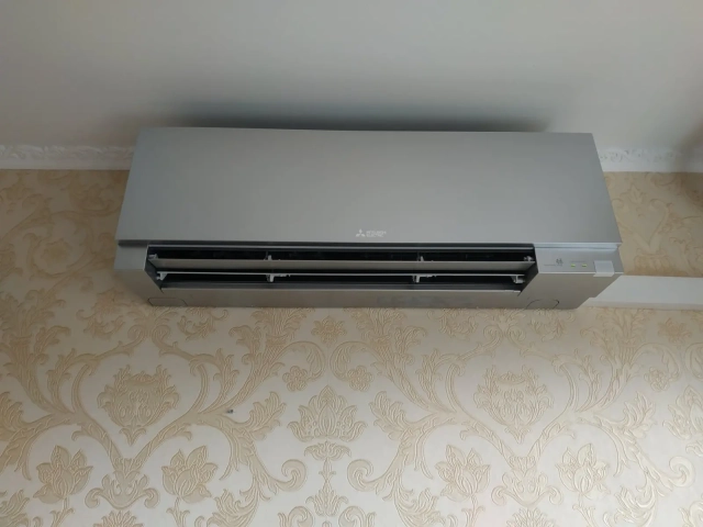 Кондиционер Mitsubishi Electric Серии Design Inverter Silver MSZ-EF25VGKS/MUZ-EF25VG